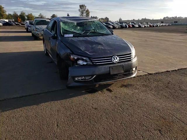 2015 Volkswagen Passat - Image 10