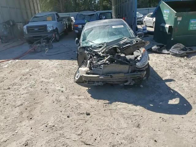 2013 Hyundai Elantra - Image 14