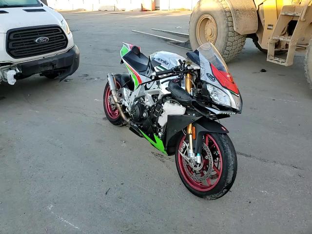 2016 Aprilia Rsv4 Rf VIN: ZD4RKUB01GS000467 Lot: 74210584