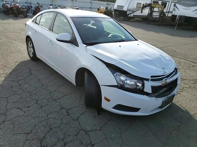 2014 Chevrolet Cruze - Image 11