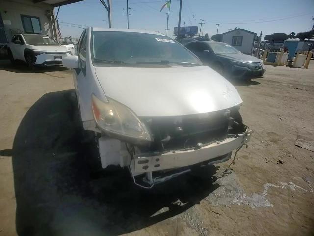 2014 Toyota Prius - Image 11