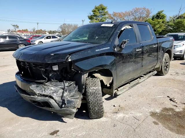 2019 Chevrolet Silverado - Image 11