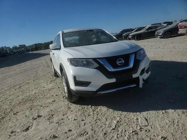 2017 Nissan Rogue S VIN: JN8AT2MV4HW007690 Lot: 76080634