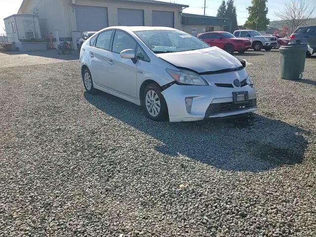 2013 Toyota Prius - Image 10
