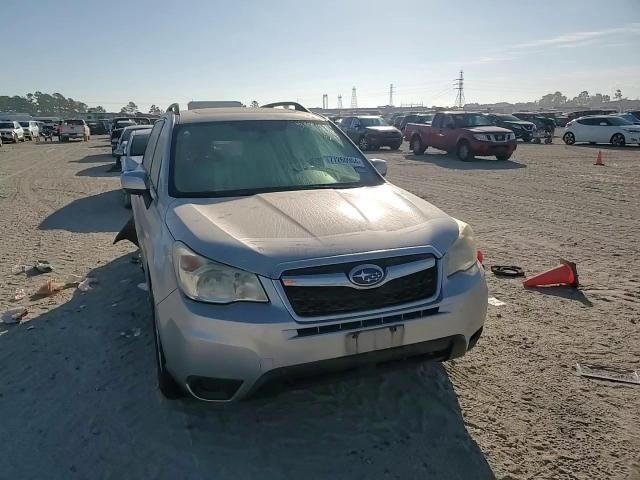 2014 Subaru Forester - Image 12