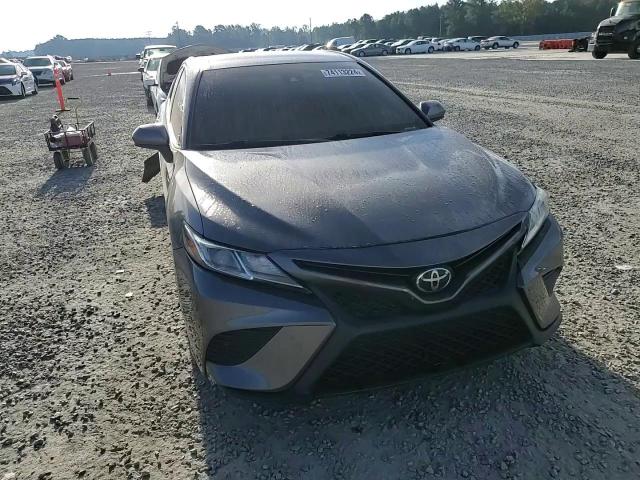 4T1B11HK4JU669203 2018 Toyota Camry L