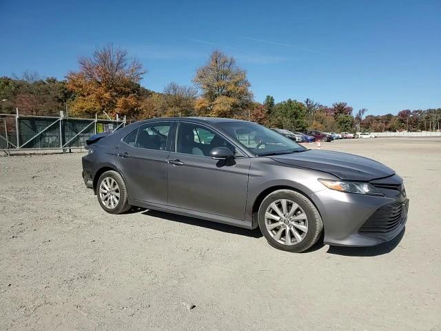 2019 Toyota Camry - Image 10
