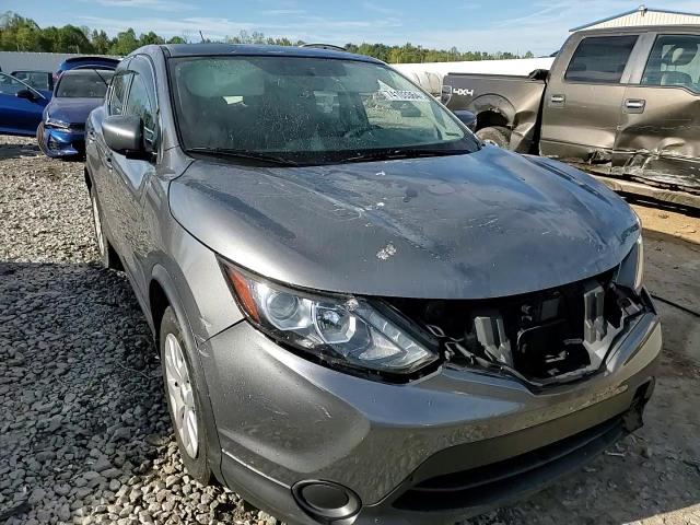 JN1BJ1CR8JW252926 2018 Nissan Rogue Sport S