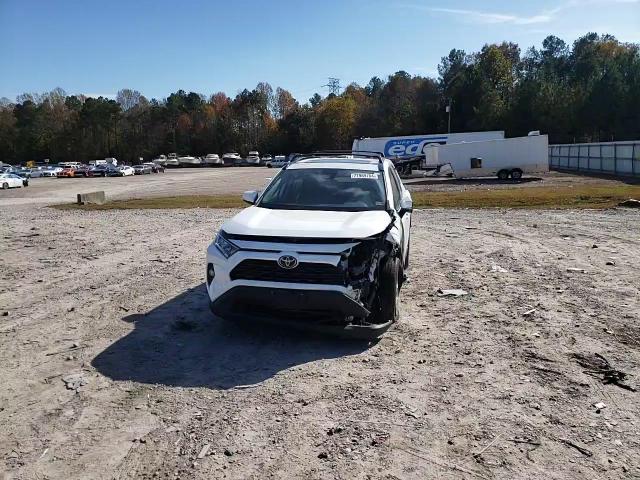 2019 Toyota RAV 4 - Image 12