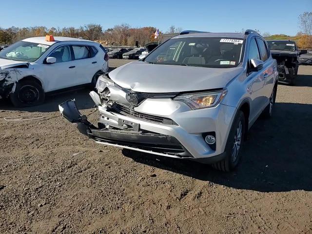 2016 Toyota RAV 4 - Image 12