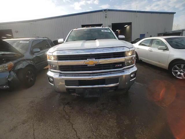 2015 Chevrolet Silverado - Image 13