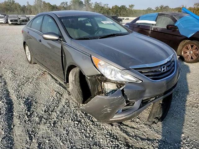 2013 Hyundai Sonata - Image 11
