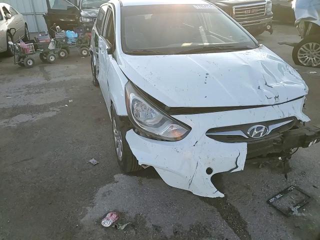 2014 Hyundai Accent - Image 12