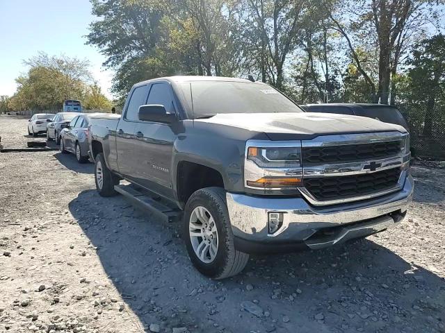 2GCVKREC2J1110206 2018 Chevrolet Silverado K1500 Lt