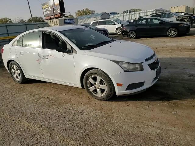2012 Chevrolet Cruze - Image 11