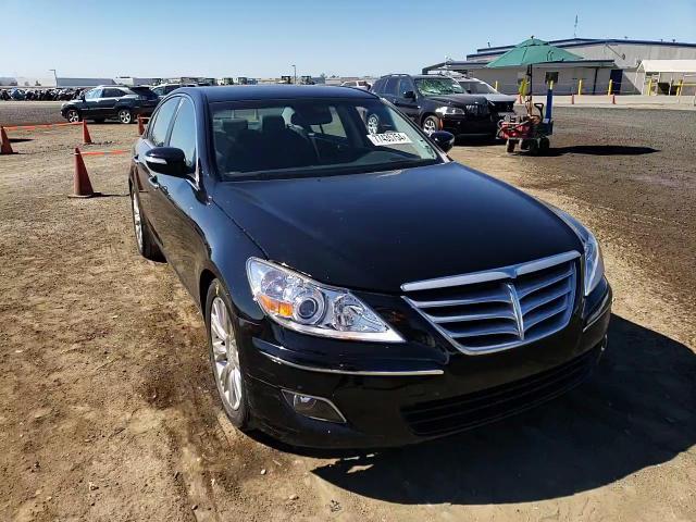2009 Hyundai Genesis - Image 11