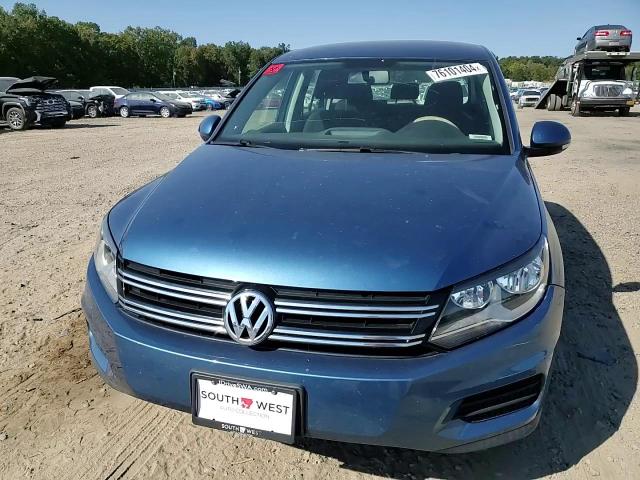 2017 Volkswagen Tiguan - Image 11
