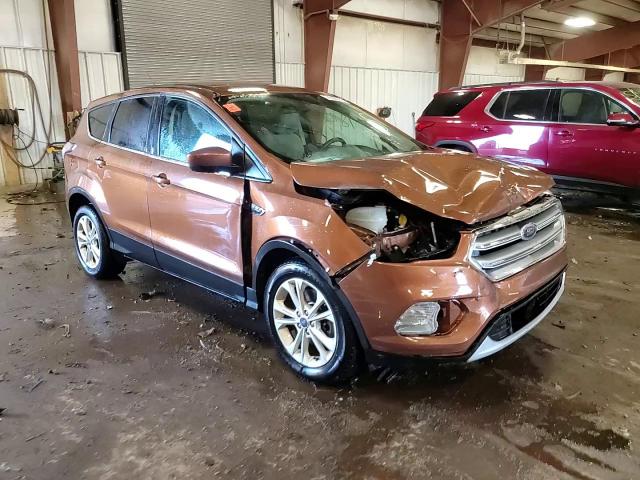 1FMCU9GD2HUA11032 2017 Ford Escape Se