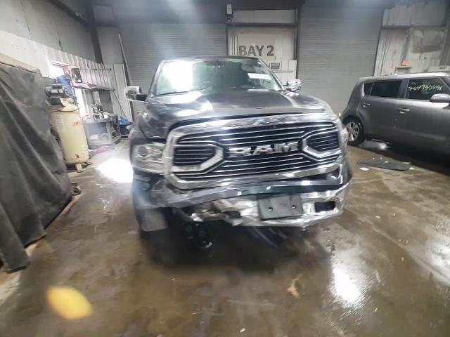 2019 Ram 1500 Classic Laramie VIN: 1C6RR7NM8KS725135 Lot: 76937724