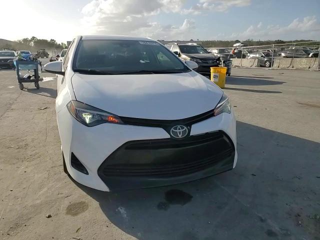 2018 Toyota Corolla L VIN: 5YFBURHE6JP750964 Lot: 78415314