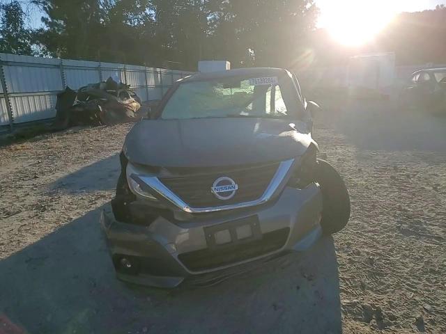 2016 Nissan Altima - Image 11