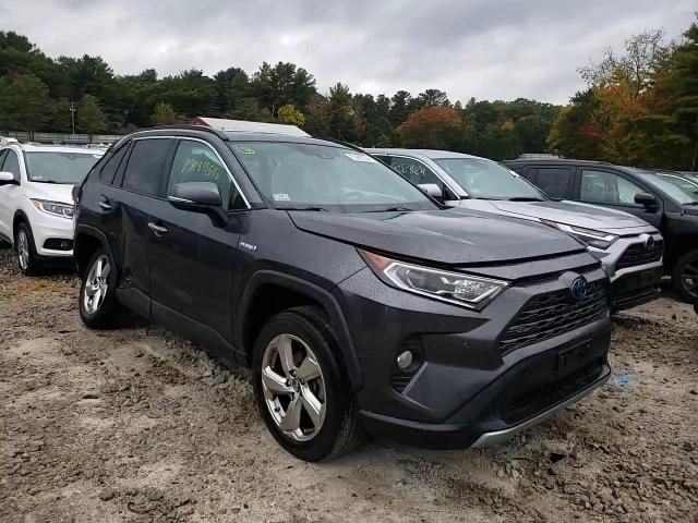 2019 Toyota RAV 4 - Image 12