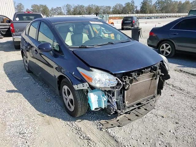 2015 Toyota Prius - Image 10