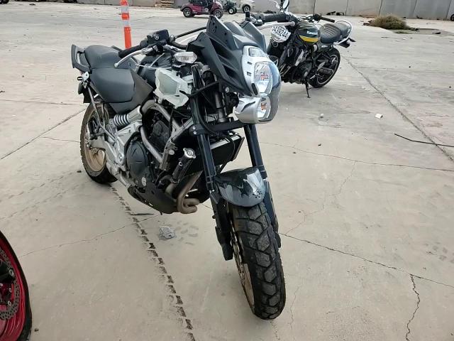 2010 Kawasaki Le650 C VIN: JKALEEC11AA001048 Lot: 74851454