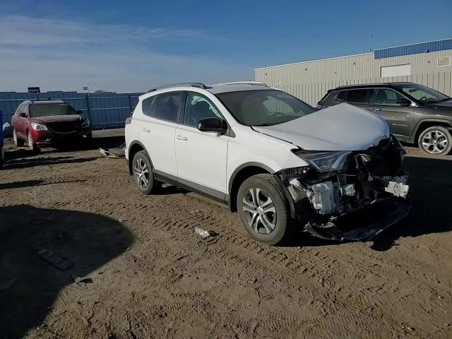 2018 Toyota RAV 4 - Image 11