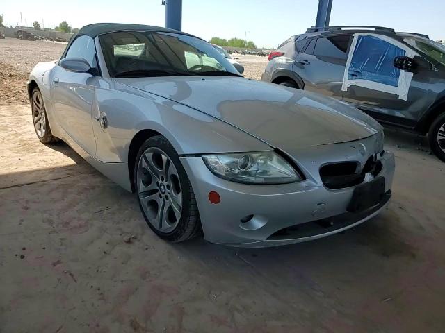 2005 BMW Z4 3.0 VIN: 4USBT53585LU09805 Lot: 74840804