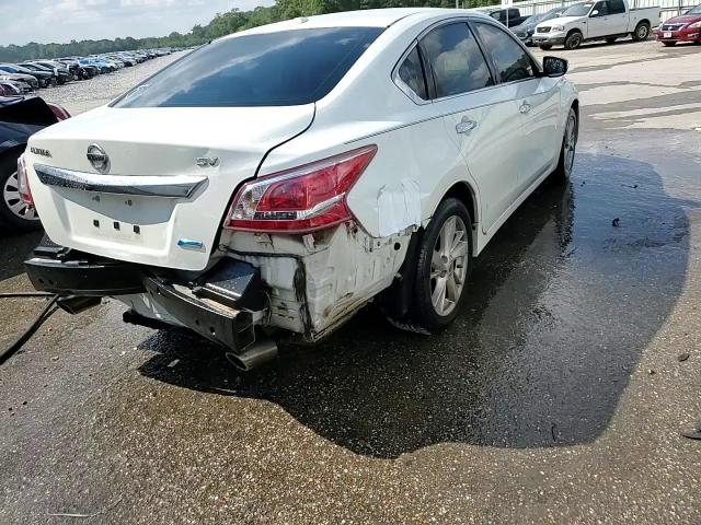 2013 Nissan Altima 2.5 VIN: 1N4AL3AP2DN402366 Lot: 75223674