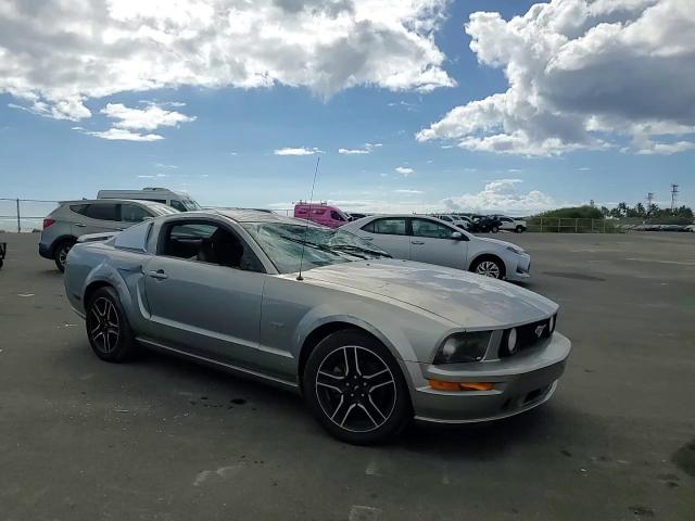 2008 Ford Mustang - Image 10
