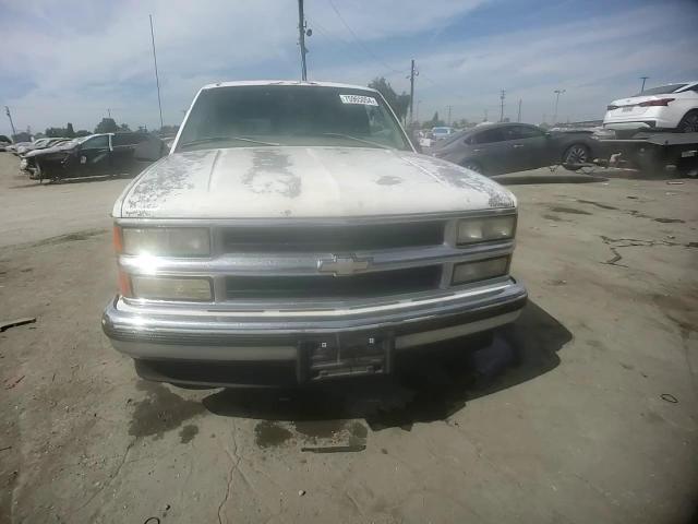 1997 Chevrolet Suburban C1500 VIN: 1GNEC16R5VJ301591 Lot: 75965054