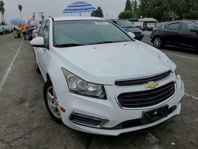 2015 Chevrolet Cruze - Image 11