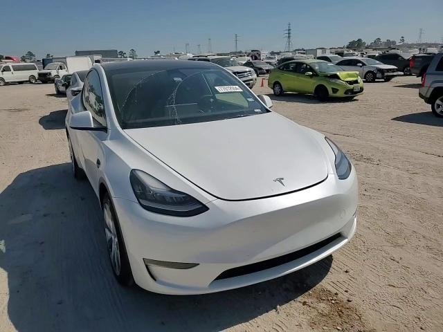 2023 Tesla Model Y VIN: 7SAYGDEE6PA095282 Lot: 77012554