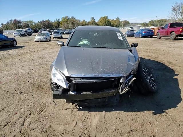 2012 Chrysler 200 - Image 10