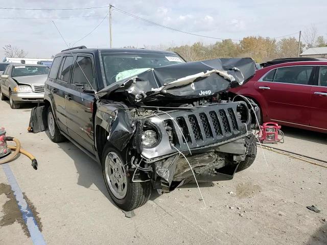 2016 Jeep Liberty (Patriot) - Image 14