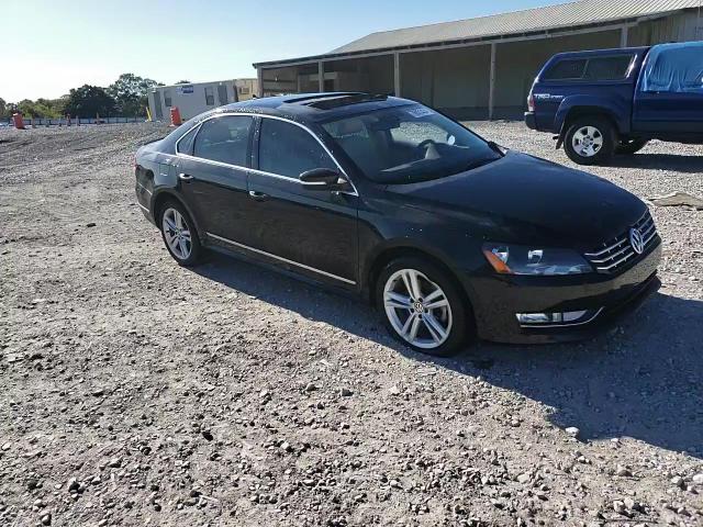 2013 Volkswagen Passat Sel VIN: 1VWCN7A38DC136250 Lot: 76031424