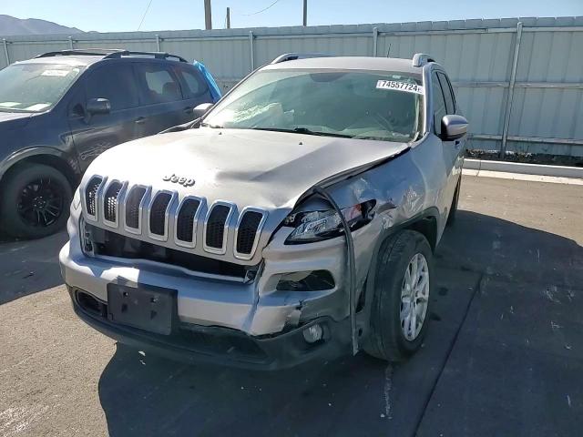 1C4PJMCBXHW636255 2017 Jeep Cherokee Latitude