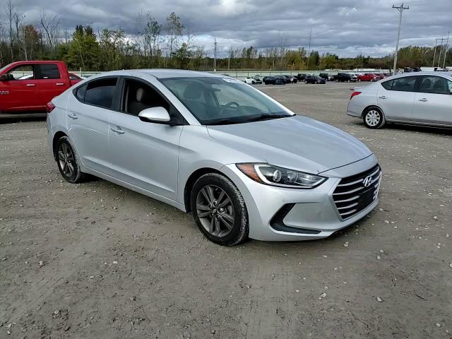 2018 Hyundai Elantra - Image 11