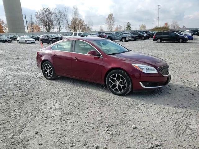 2017 Buick Regal - Image 13