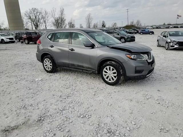 2017 Nissan Rogue - Image 14
