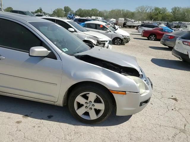 2009 Ford Fusion - Image 11