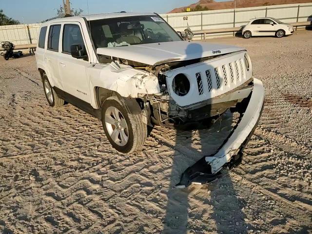2014 Jeep Liberty (Patriot) - Image 12