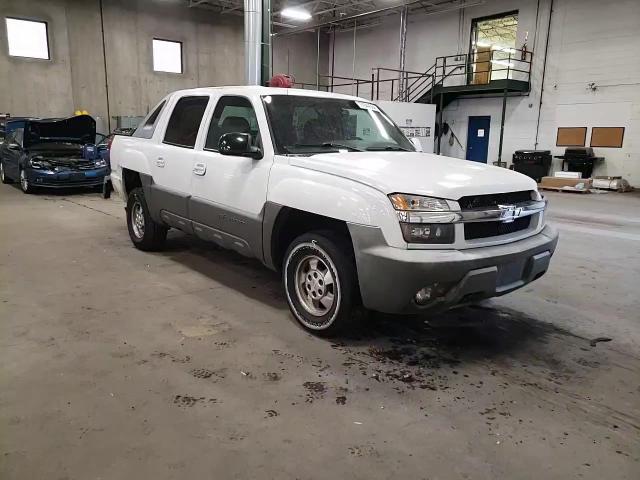 2002 Chevrolet Avalanche - Image 11