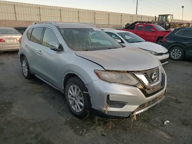 2017 Nissan Rogue - Image 11