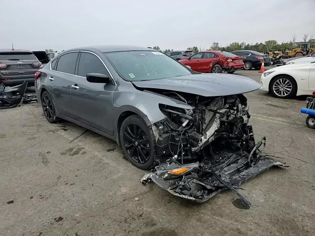 1N4AL3AP4JC261694 2018 Nissan Altima 2.5