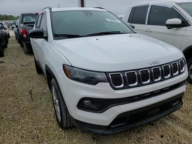 3C4NJDFN8PT516844 2023 Jeep Compass Latitude Lux