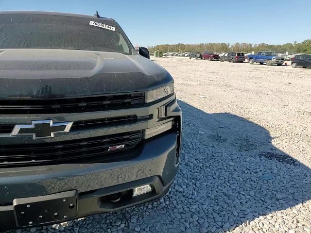 2019 Chevrolet Silverado - Image 11