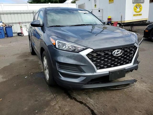 KM8J2CA48KU040903 2019 Hyundai Tucson Se